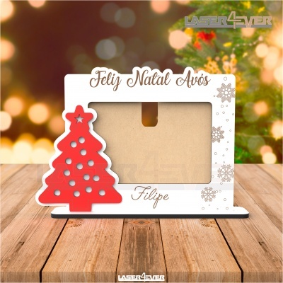 Porta-fotos de Natal decorativo com árvore vermelha e texto 'Feliz Natal Avós' e 'Filipe'