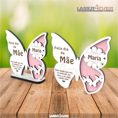 Suportes decorativos borboleta para dia da mãe em madeira branca e rosa com texto em português