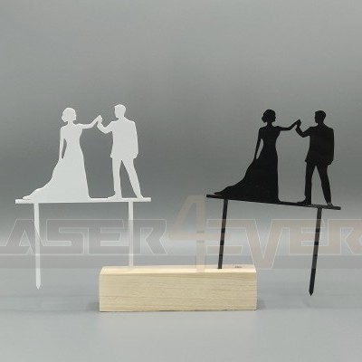 Decorativos de bolo de casamento, figuras em acrílico branco e preto com base de madeira.