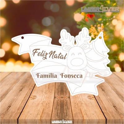 Placa decorativa de Natal branca com texto 'Feliz Natal' e 'Família Fonseca'