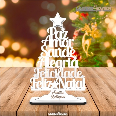 Estrutura decorativa de madeira branca com palavras de Natal