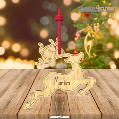 Ornamento de Natal em madeira em forma de rena com nome Martim