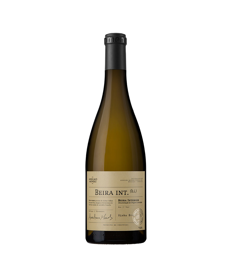 Garrafa de vinho branco Beira Int. com rótulo creme e tampa preta