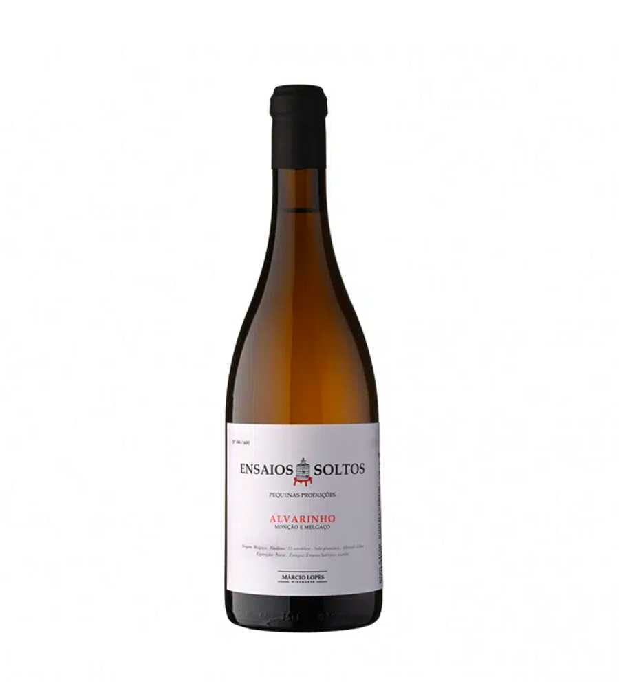 Garrafa de vinho branco Alvarinho com rótulo branco e rolha preta