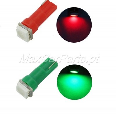Duas lâmpadas LED T5, uma vermelha e uma verde, com luzes acesas correspondentes