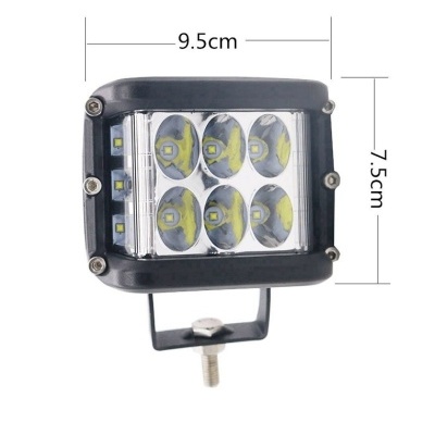 Luz LED quadrada preta com seis pequenos focos e suporte metálico