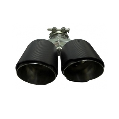 Ponteira de escape dupla preta com acabamento em carbono em fundo branco