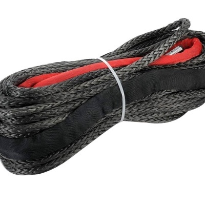 Corda sintética preta com revestimento vermelho em espiral