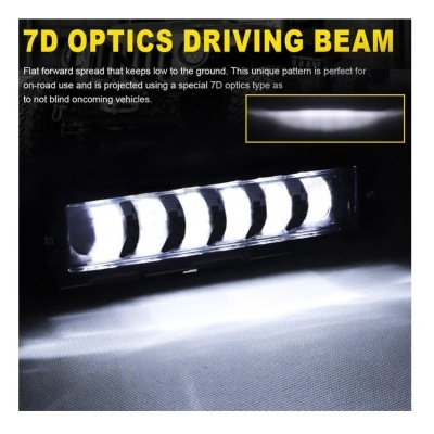 Luz LED para automóveis 7D OPTICS DRIVING BEAM, emite feixe de luz branco e plano sobre superfície texturizada.