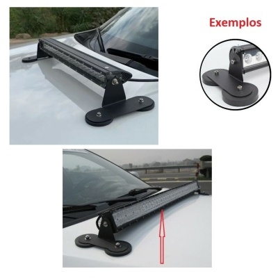 Barra de luz LED preta com suporte metal instalado no capô de carro branco