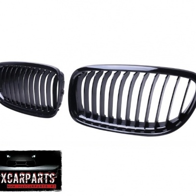 Par de grelhas frontais para carro preto brilhante com logo MAXCARPARTS