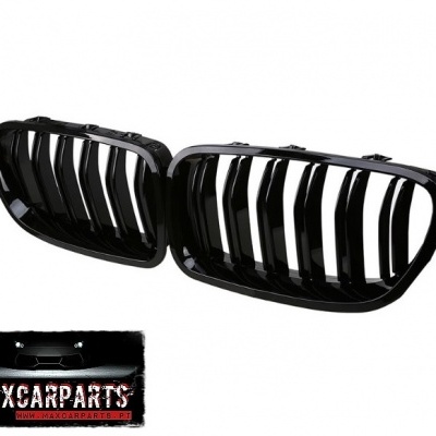 Grelhas dianteiras automóveis pretas brilhantes com logotipo MAXCARPARTS