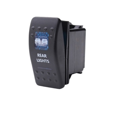 Interruptor preto para luzes traseiras com texto REAR LIGHTS