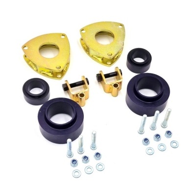 Conjunto de acessórios metálicos dourados e espaçadores pretos com parafusos