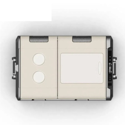 Fogão portátil branco com duas bocas e visor digital