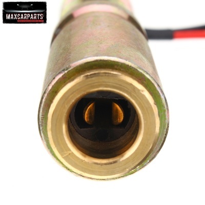 Peça metálica cilíndrica com terminais elétricos e etiqueta MAXCARPARTS