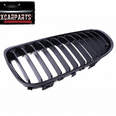 Grelha frontal preta brilhante para automóvel com barras verticais