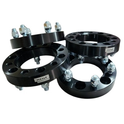 Conjunto de espaçadores de rodas automóveis pretos com parafusos