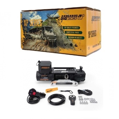Equipamento de guincho Kangaroo Winch XP Series com acessórios e caixa amarela e preta