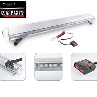 Barra de luz LED para carro com componentes em detalhes numa imagem promocional.