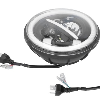 Farol redondo para automóvel com cabo elétrico