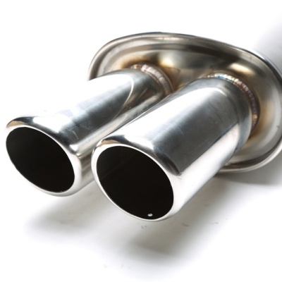 Sistema de escape automóvel em aço inoxidável com duas saídas cilíndricas