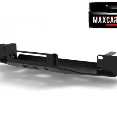 Peça metálica preta para automóvel com logótipo MAXCARPARTS