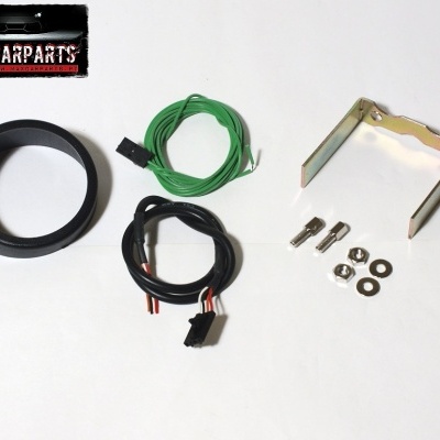 Conjunto de acessórios automóvel variados com logótipo MAXCARPARTS