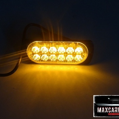 Luz LED amarela retangular com 12 lâmpadas num invólucro preto e etiqueta MAXCARPARTS