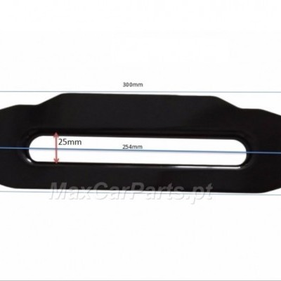 Suporte preto com medidas e texto MaxCarParts.pt