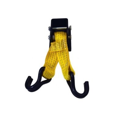 Cinta amarela com ganchos de metal preto e mecanismo de aperto