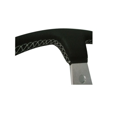 Braço de suporte preto com costura branca e peça metálica prateada