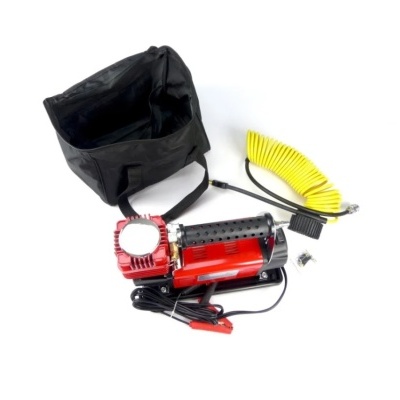Bomba elétrica de enchimento vermelha com mangueira amarela e bolsa preta
