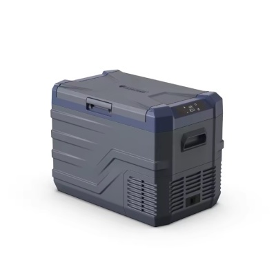 Frigorífico portátil cinzento escuro com detalhes azuis e alça incorporada