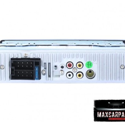 Parte traseira de rádio de carro com múltiplos conectores e cabos