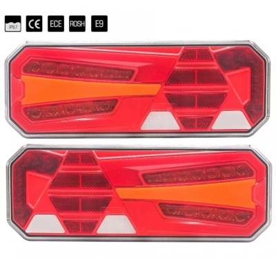 Conjunto de duas luzes traseiras retangulares vermelhas e laranjas