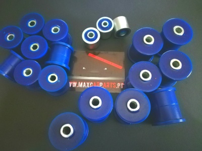 Buchas automotivas azuis e prateadas com cartão WWW.MAXGPARTS.PT