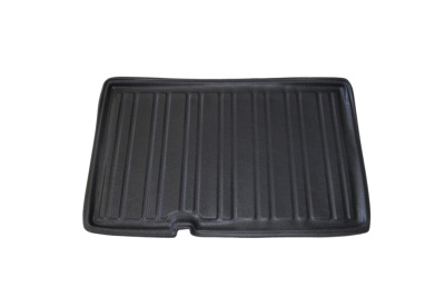 Tapete de carro preto com linhas verticais