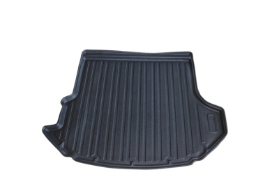 Tapete de mala preto de carro com relevo e bordas elevadas