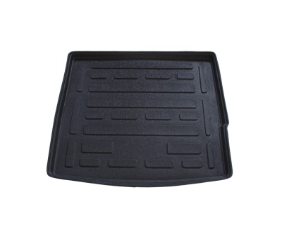 Tapete de bagageira em borracha preta com padrões em relevo