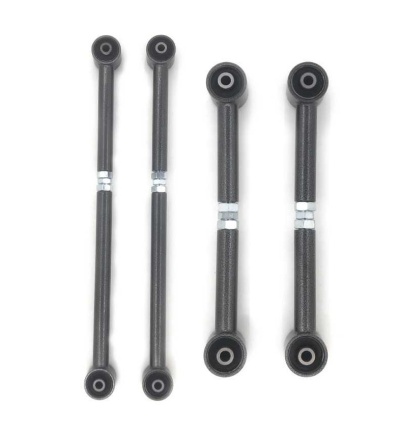 Quatro tirantes pretos para suspensão automóvel com articulações de borracha e segmentos metálicos.