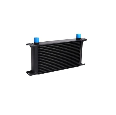 Intercooler preto com tampas azuis em fundo branco