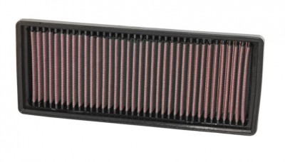 Filtro de ar rectangular com moldura preta e elemento filtrante rosa