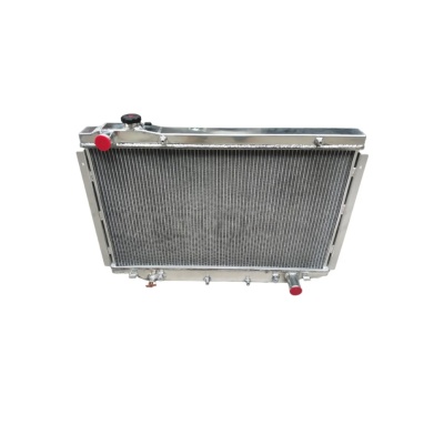 Radiador para veículo em metal com tampas vermelhas