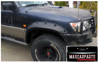 Veículo todo-o-terreno preto com pneus BFGOODRICH