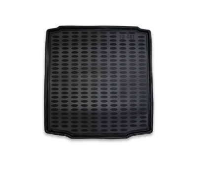 Tapete de borracha preto com padrão em relevo e texto '181-612'