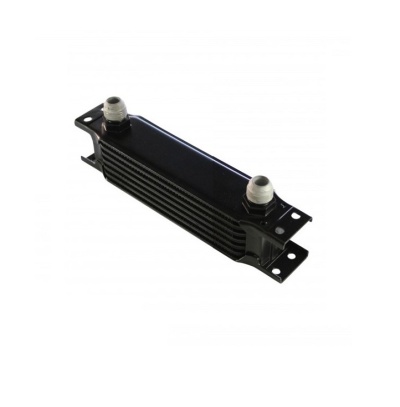Intercooler preto metálico com aletas e conectores prateados