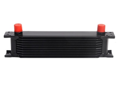 Intercooler preto com tampas vermelhas nas extremidades
