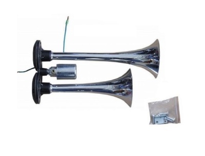 Buzinas de metal cromado com acessórios