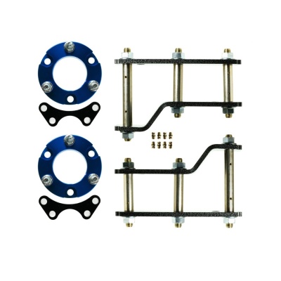 Conjunto de espaçadores e suportes metálicos para suspensão em fundo branco